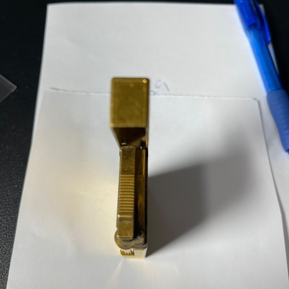 Rare S.T. Dupont Line 2 GoldPlated Lighter Montparnasse Grain d’Orge Ref. 016281 - Picture 11 of 15